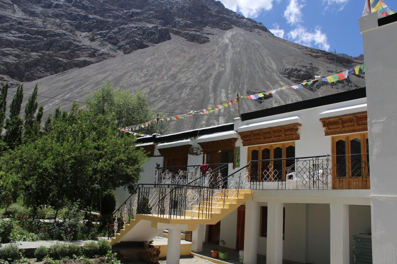Sernang Homestay Hundar Екстериор снимка