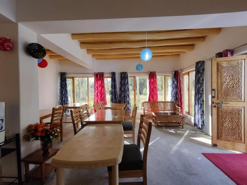 Sernang Homestay Hundar Екстериор снимка